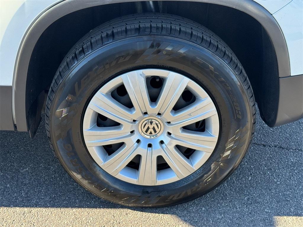 used 2017 Volkswagen Tiguan Limited car, priced at $13,890