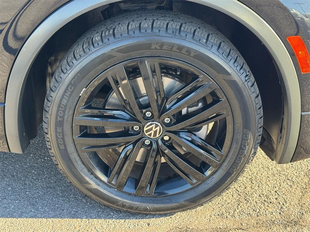 used 2022 Volkswagen Tiguan car, priced at $21,590