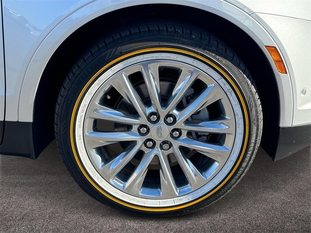 used 2018 Cadillac XT5 car, priced at $21,990