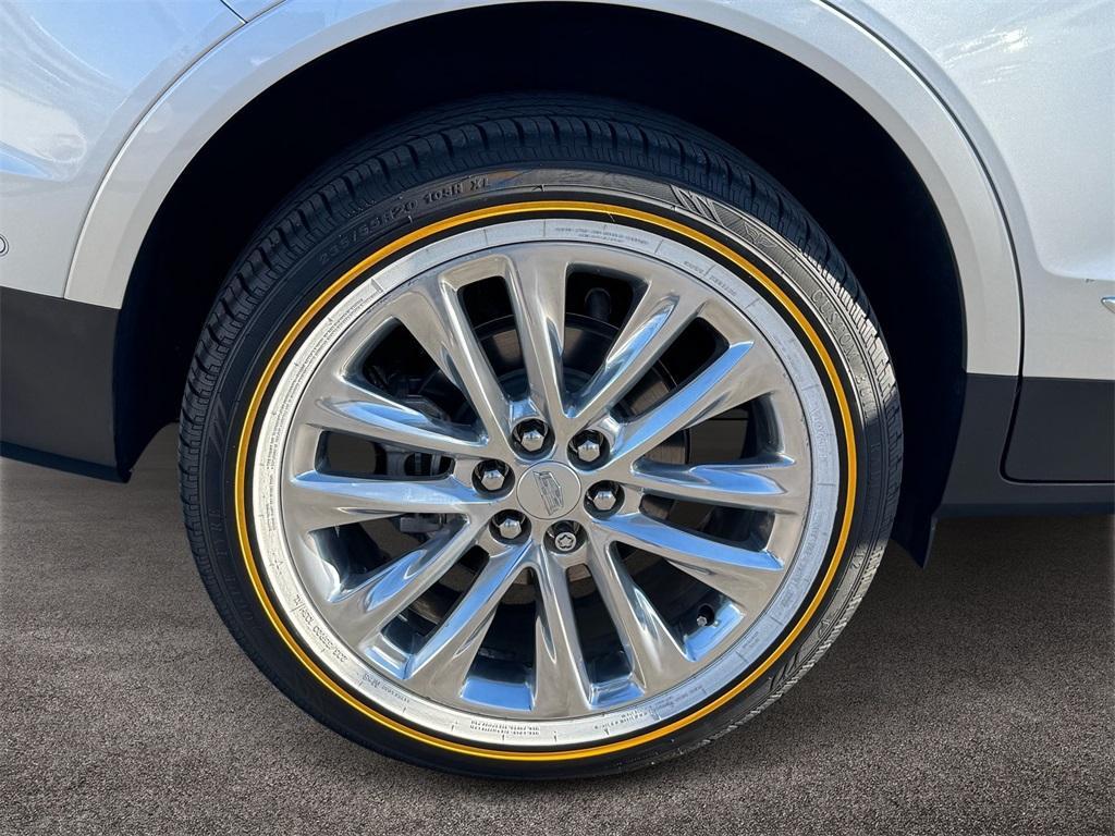 used 2018 Cadillac XT5 car, priced at $21,990