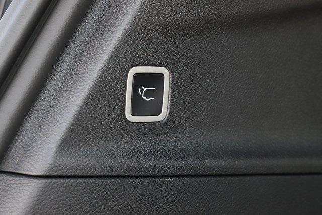 new 2026 Chrysler Pacifica car, priced at $36,858