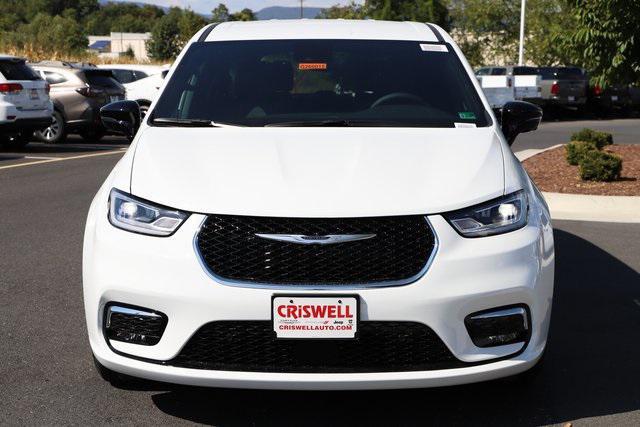 new 2026 Chrysler Pacifica car, priced at $36,858