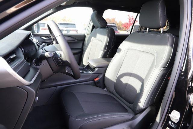 new 2025 Jeep Grand Cherokee L car, priced at $38,696