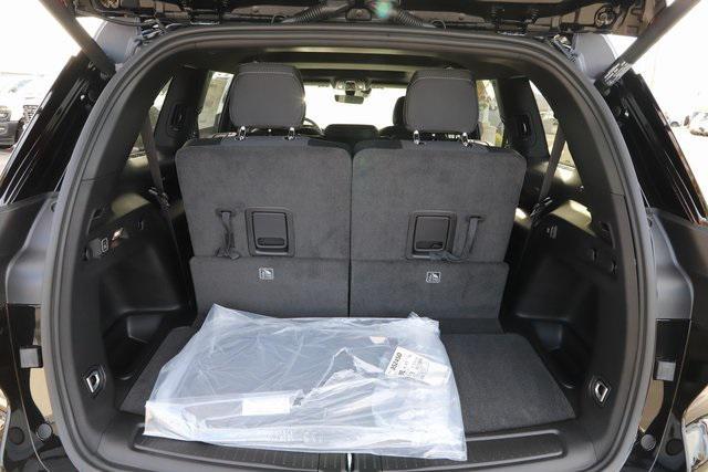 new 2025 Jeep Grand Cherokee L car, priced at $38,696