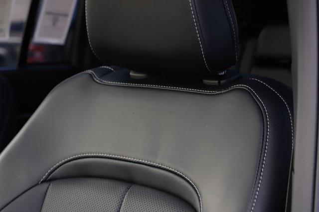 new 2025 Jeep Grand Cherokee car, priced at $45,740