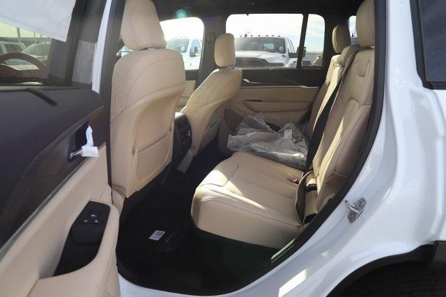 new 2025 Jeep Grand Cherokee car, priced at $42,688