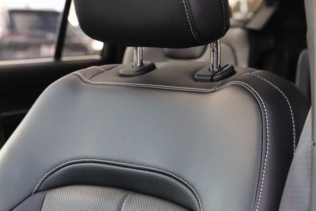 new 2025 Jeep Grand Cherokee L car, priced at $45,889