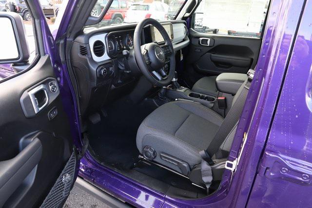 new 2026 Jeep Gladiator car, priced at $47,795