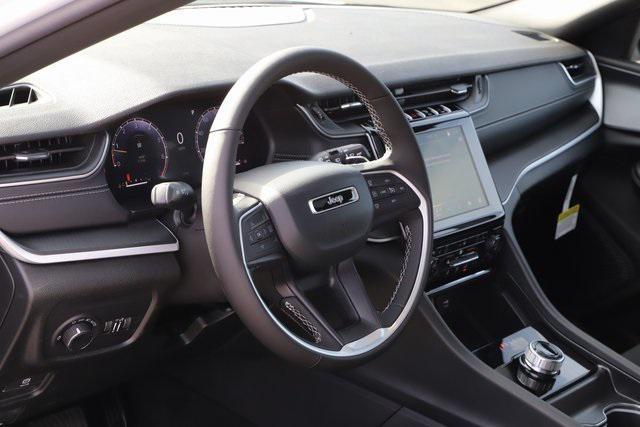 new 2025 Jeep Grand Cherokee car, priced at $34,963