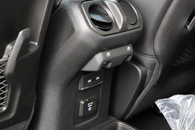 new 2025 Jeep Gladiator car, priced at $49,236