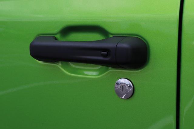 new 2025 Jeep Gladiator car, priced at $45,486