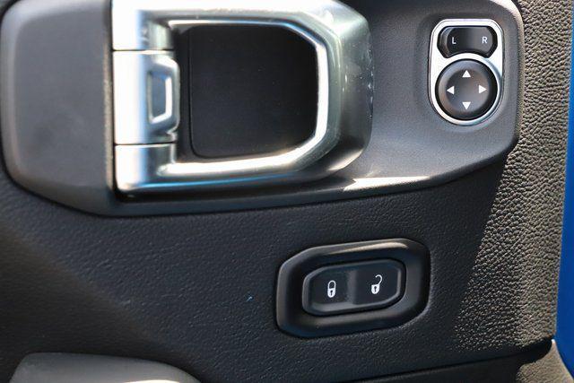 new 2025 Jeep Gladiator car, priced at $65,405