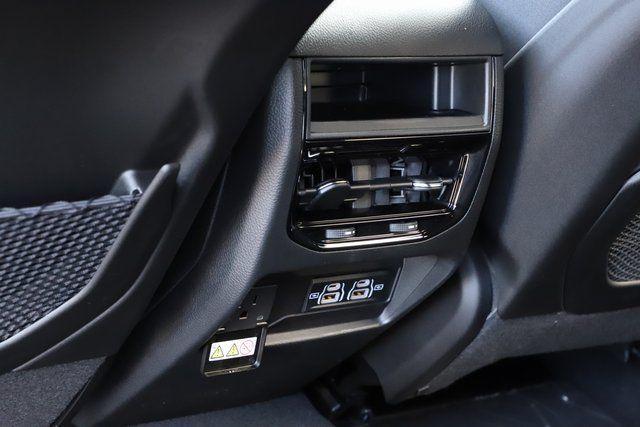 new 2025 Jeep Grand Cherokee car, priced at $38,537