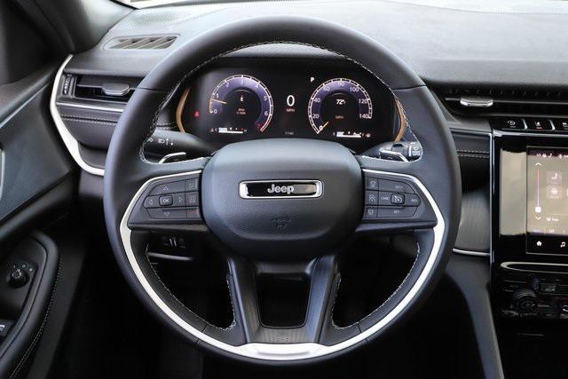 new 2025 Jeep Grand Cherokee car, priced at $37,137