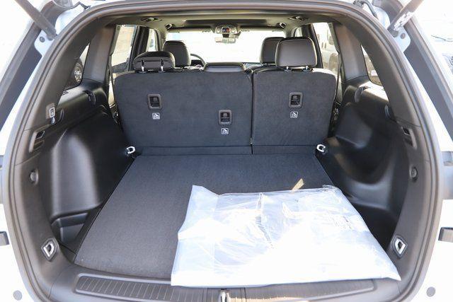 new 2025 Jeep Grand Cherokee car, priced at $38,537