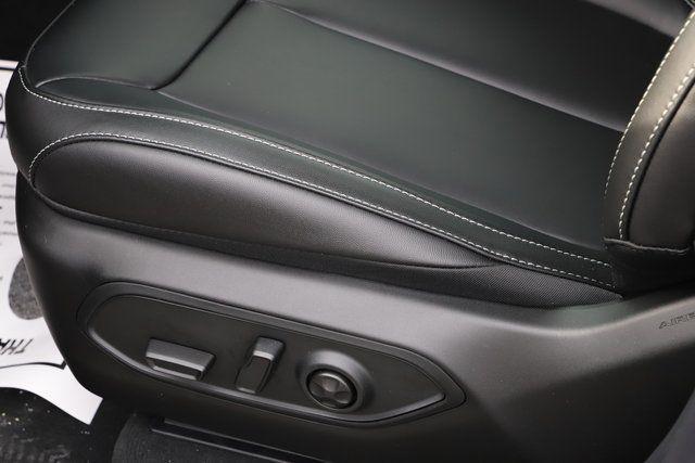 new 2025 Jeep Grand Cherokee car, priced at $45,855