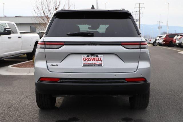 new 2025 Jeep Grand Cherokee car, priced at $44,705