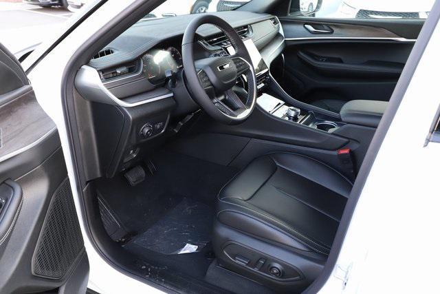 new 2025 Jeep Grand Cherokee car, priced at $43,509