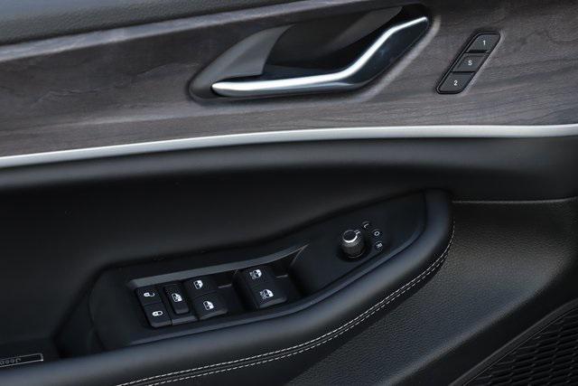 new 2025 Jeep Grand Cherokee car, priced at $43,509