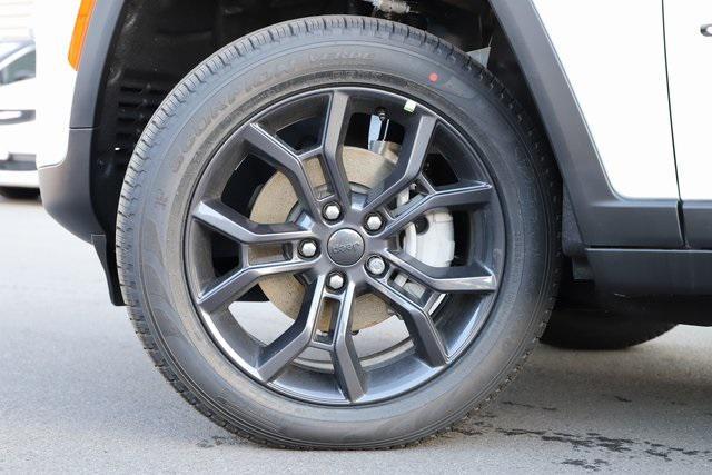 new 2025 Jeep Grand Cherokee car, priced at $43,509