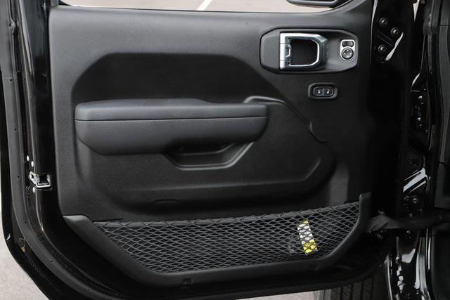 new 2025 Jeep Gladiator car, priced at $42,791