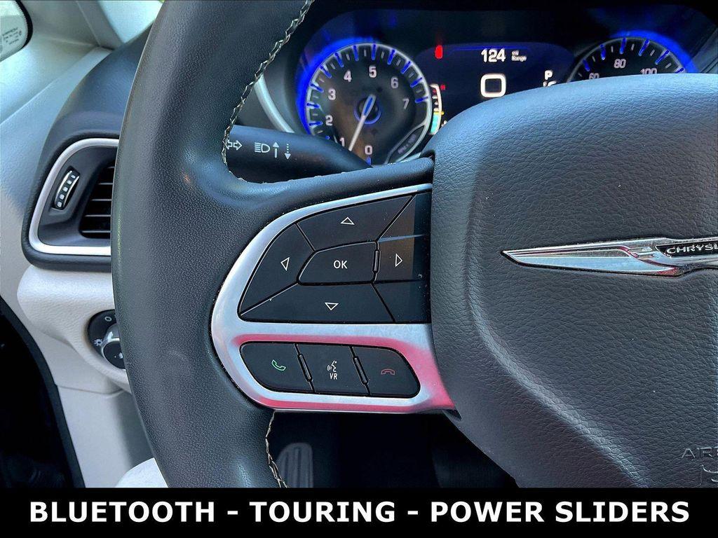 used 2023 Chrysler Pacifica car, priced at $21,981