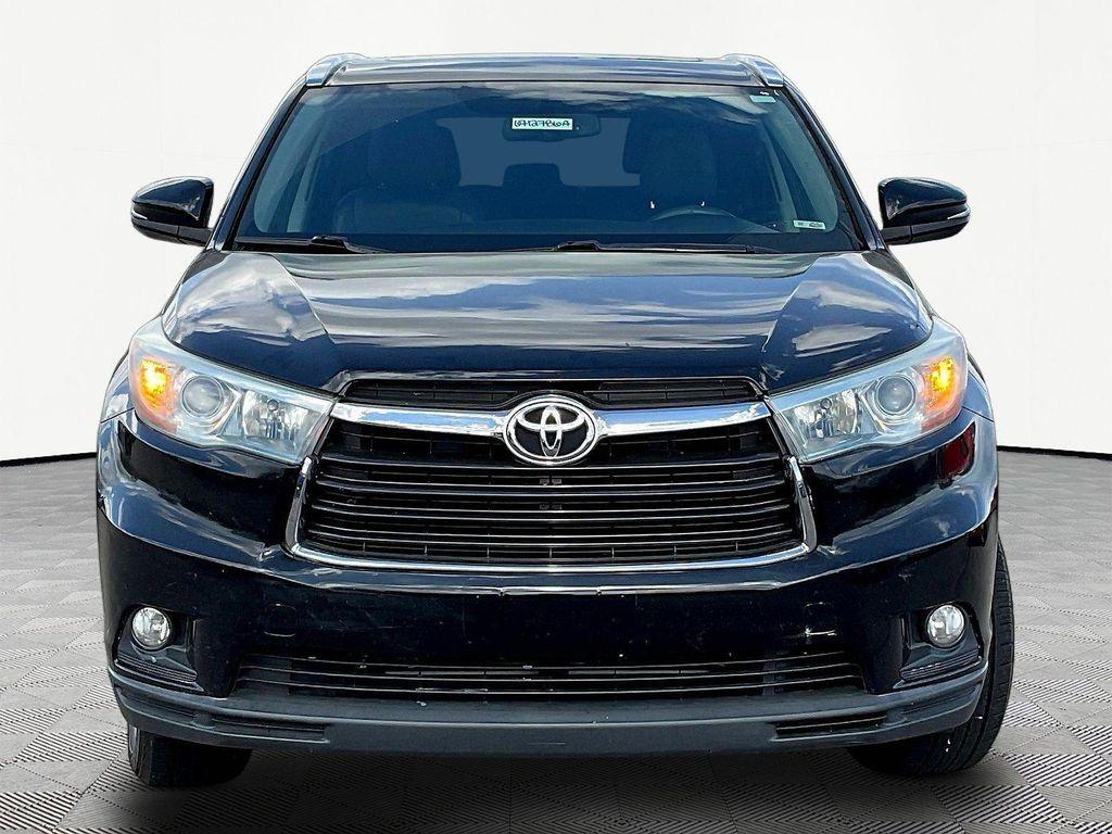 used 2015 Toyota Highlander car, priced at $12,186
