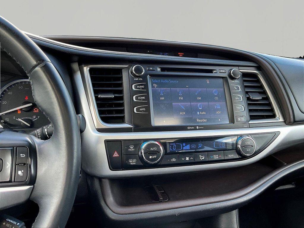 used 2015 Toyota Highlander car, priced at $12,186