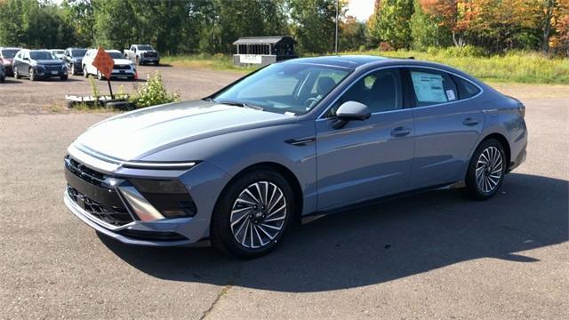 new 2026 Hyundai Sonata Hybrid car, priced at $38,183