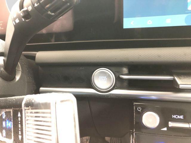 new 2026 Hyundai TUCSON Hybrid car, priced at $34,005