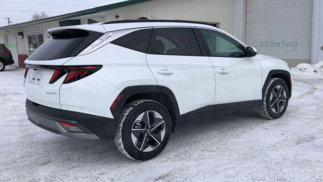 new 2026 Hyundai TUCSON Hybrid car, priced at $34,005