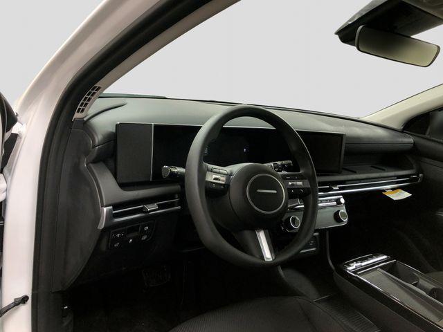 new 2026 Hyundai TUCSON Hybrid car, priced at $34,005