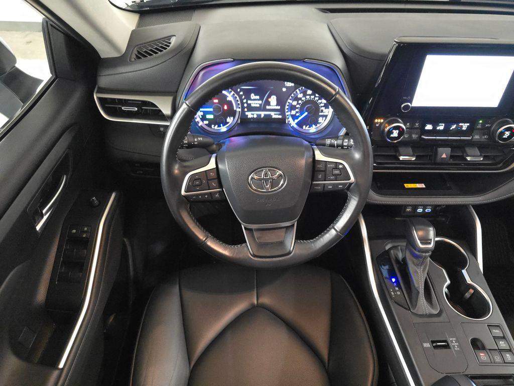 used 2023 Toyota Highlander Hybrid car, priced at $41,495