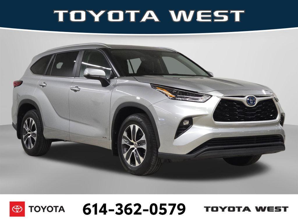 used 2023 Toyota Highlander Hybrid car, priced at $41,495