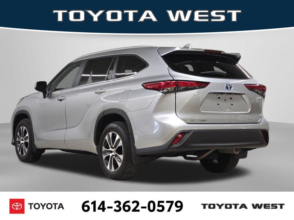 used 2023 Toyota Highlander Hybrid car, priced at $41,495