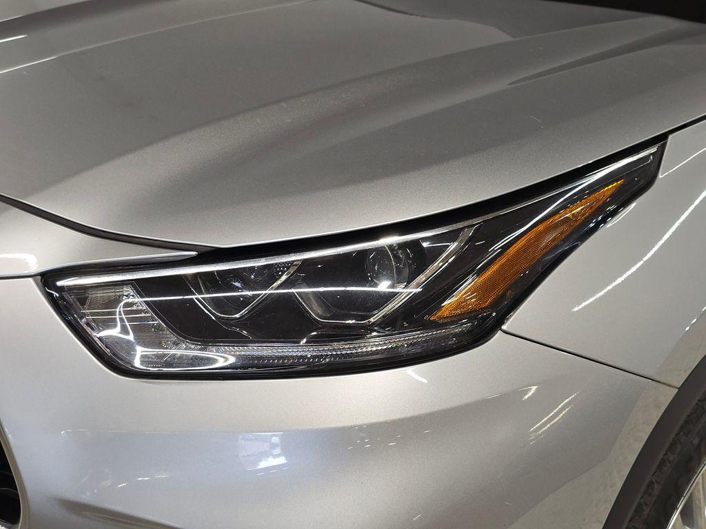 used 2023 Toyota Highlander car, priced at $41,295