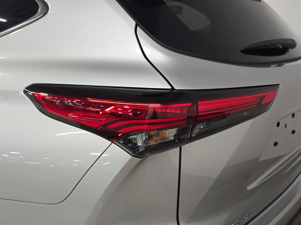 used 2023 Toyota Highlander car, priced at $41,295