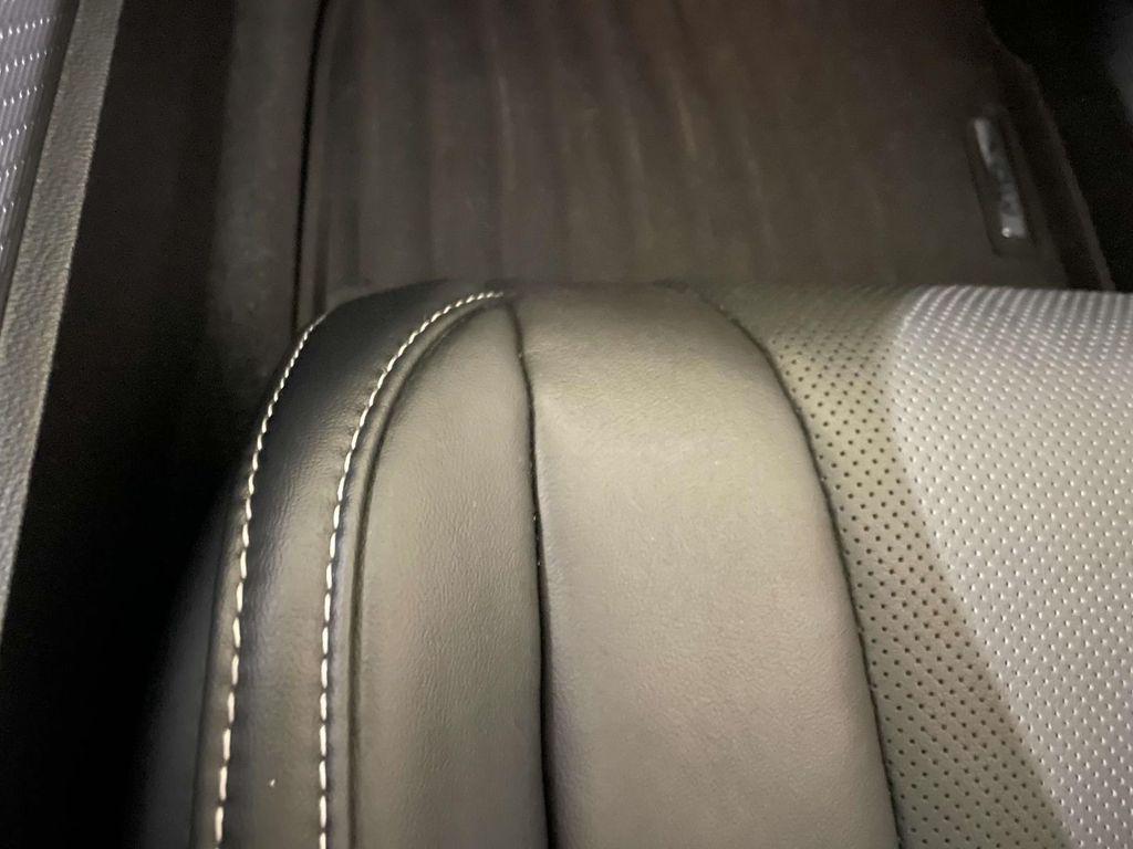 2022 Black Acura MDX