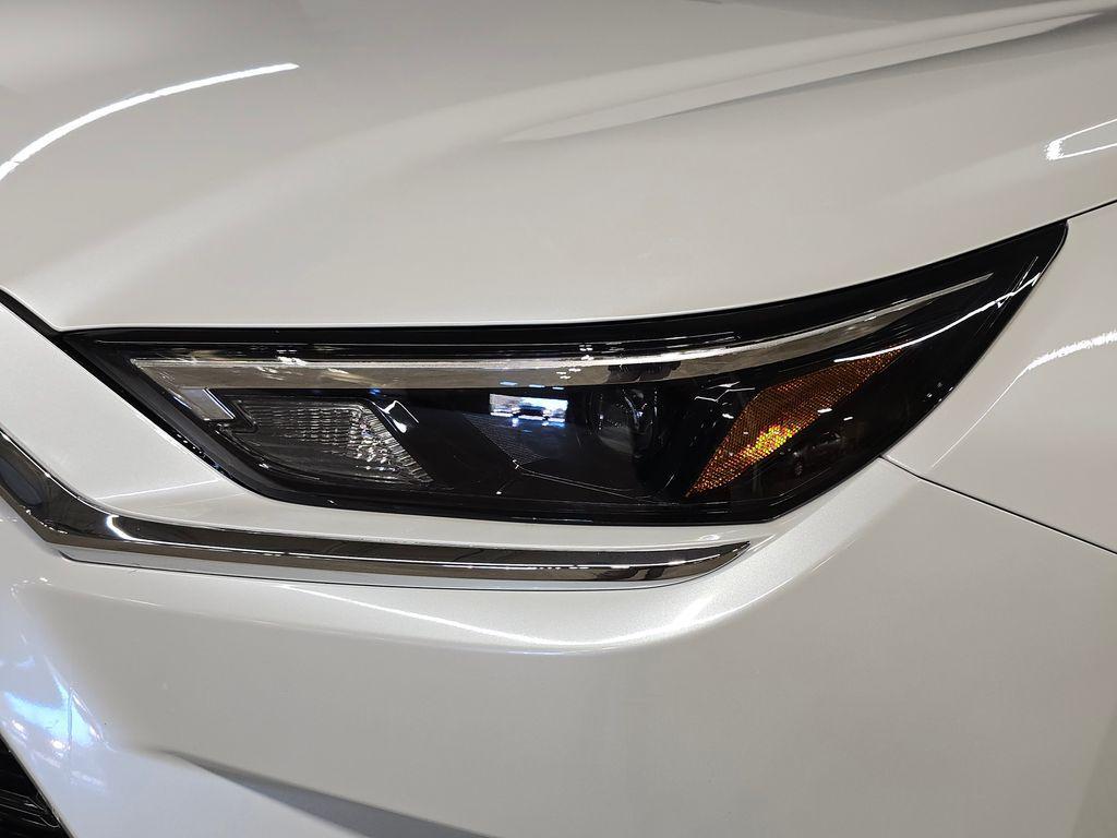 used 2025 Toyota Grand Highlander car, priced at $46,880