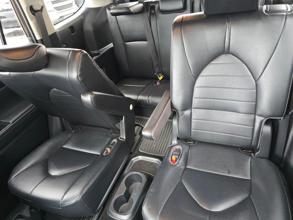 used 2023 Toyota Highlander car, priced at $34,495