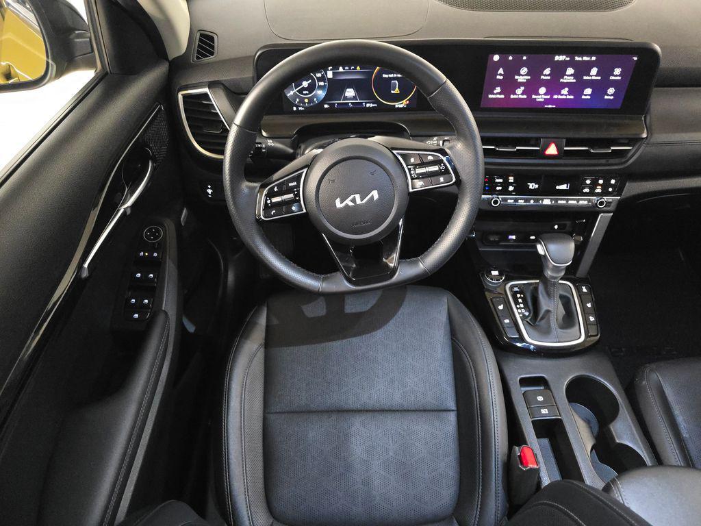 used 2024 Kia Seltos car, priced at $23,242