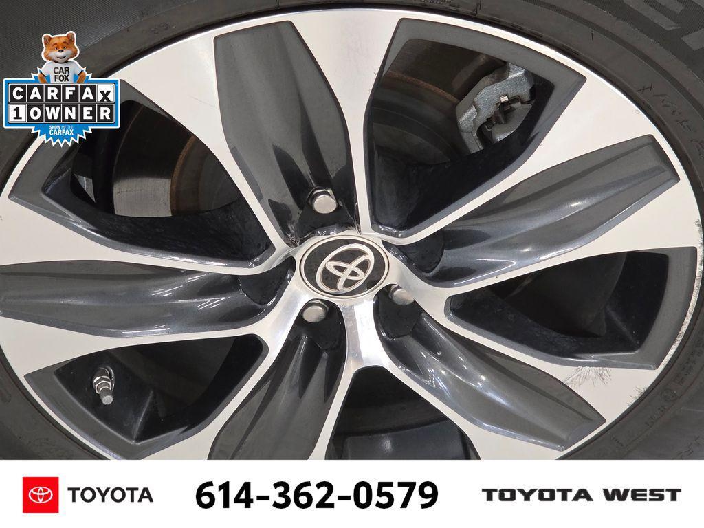 used 2024 Toyota Highlander car, priced at $36,262