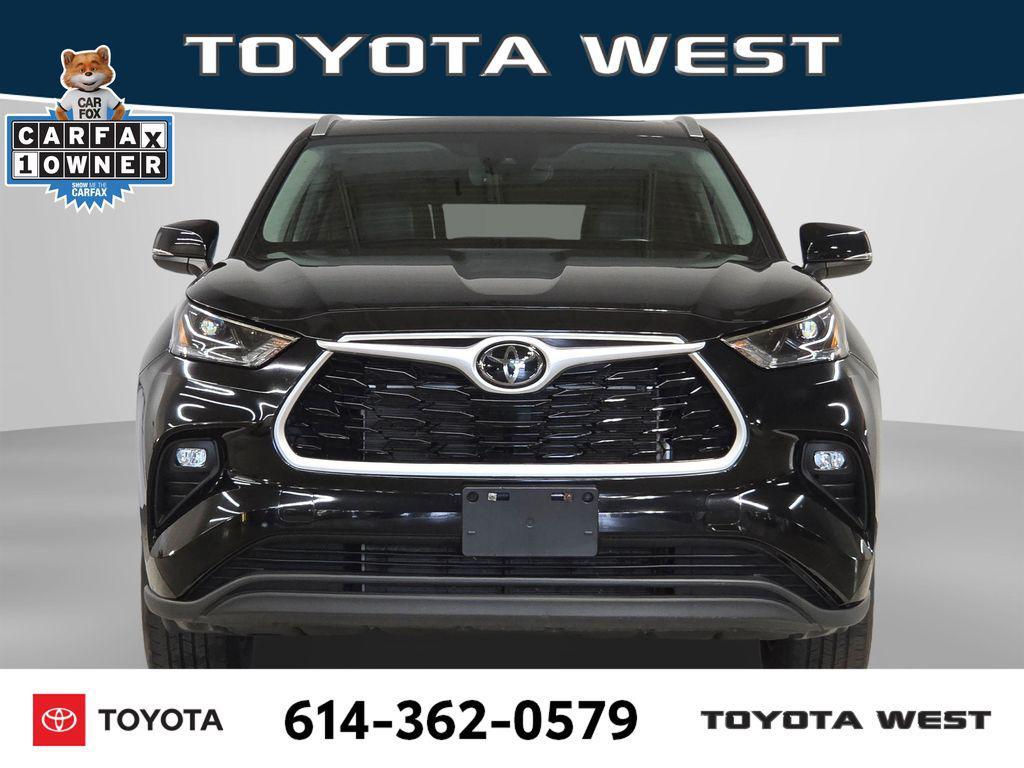 used 2024 Toyota Highlander car, priced at $36,262