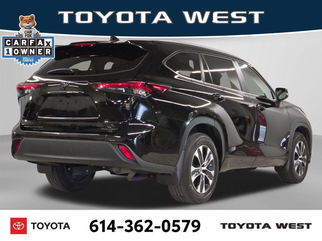 used 2024 Toyota Highlander car, priced at $36,262