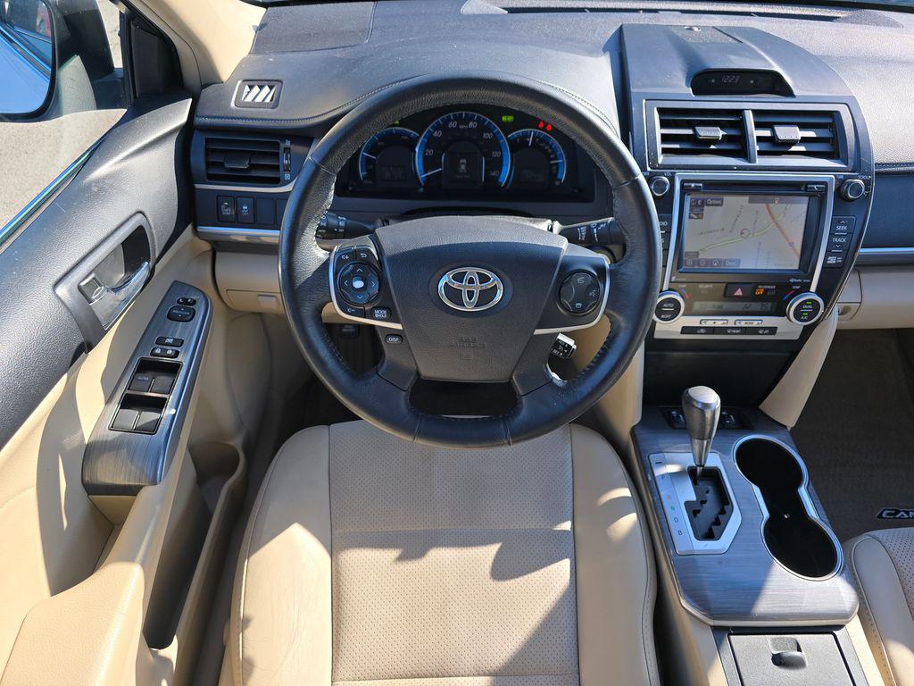used 2014 Toyota Camry Hybrid car, priced at $15,975
