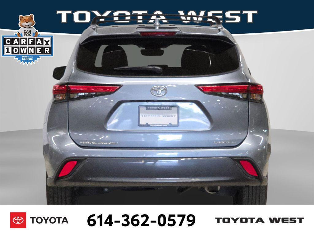 used 2023 Toyota Highlander car, priced at $41,121