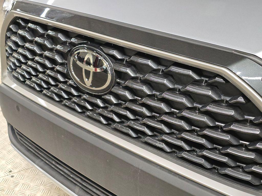 used 2025 Toyota Corolla Cross car, priced at $28,480