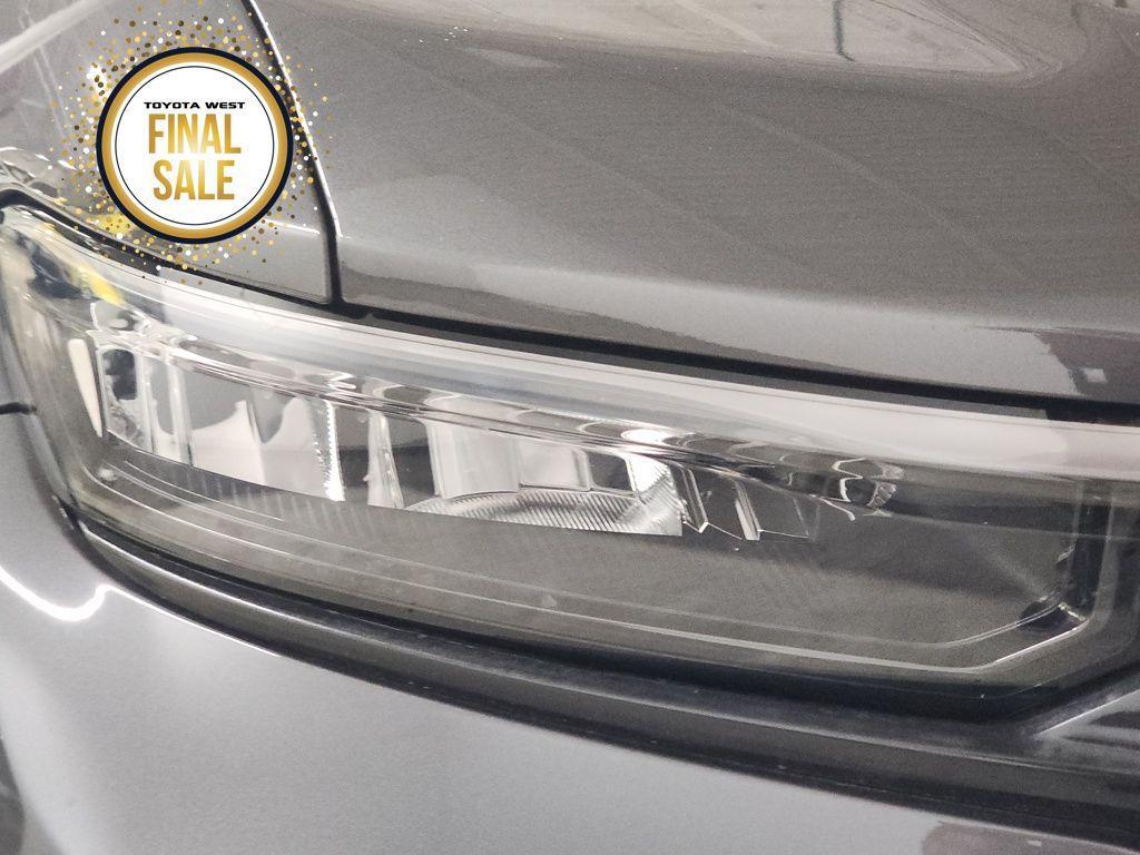 used 2024 Jeep Grand Cherokee L car, priced at $30,895