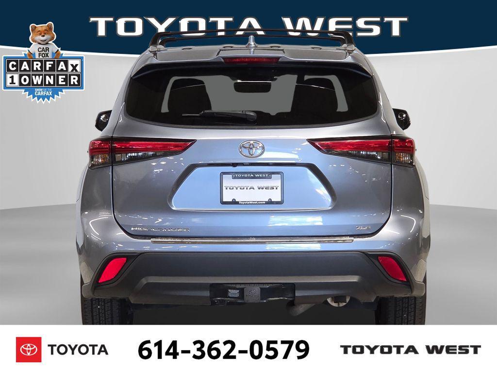 used 2022 Toyota Highlander car, priced at $32,939