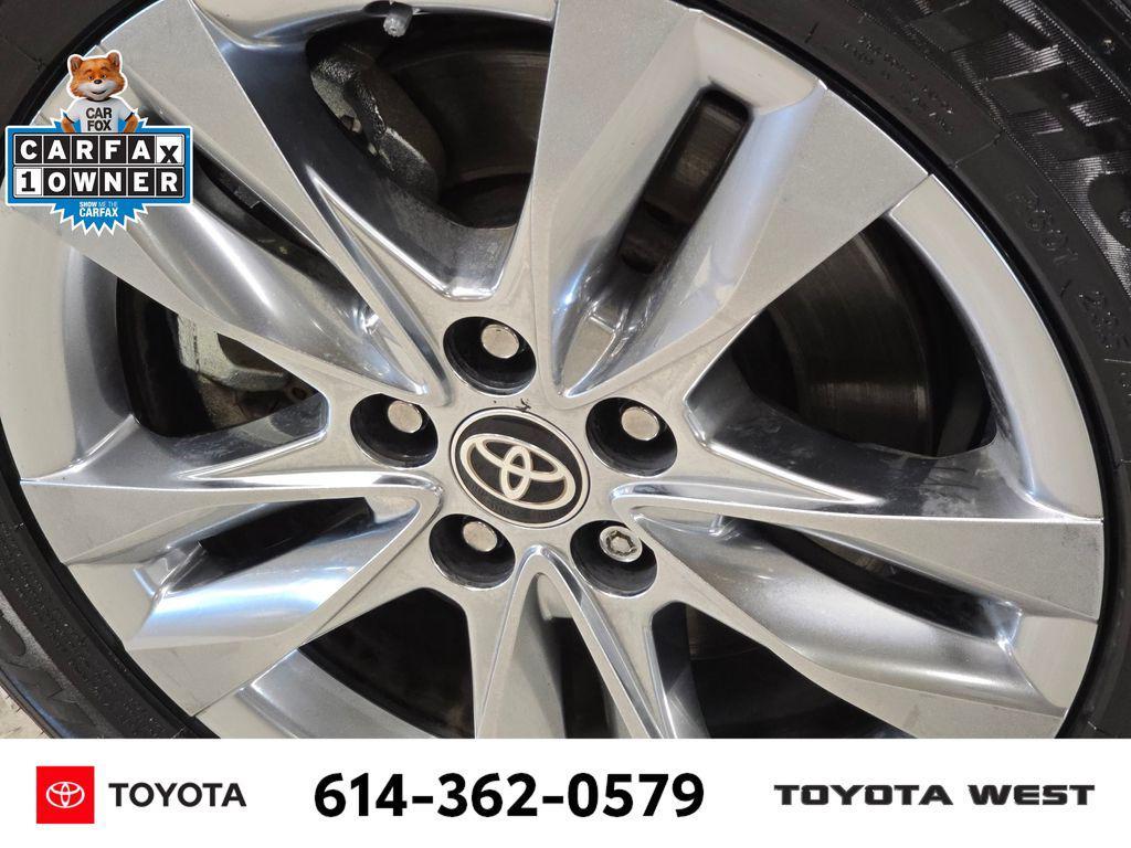 used 2024 Toyota Sienna car, priced at $39,994